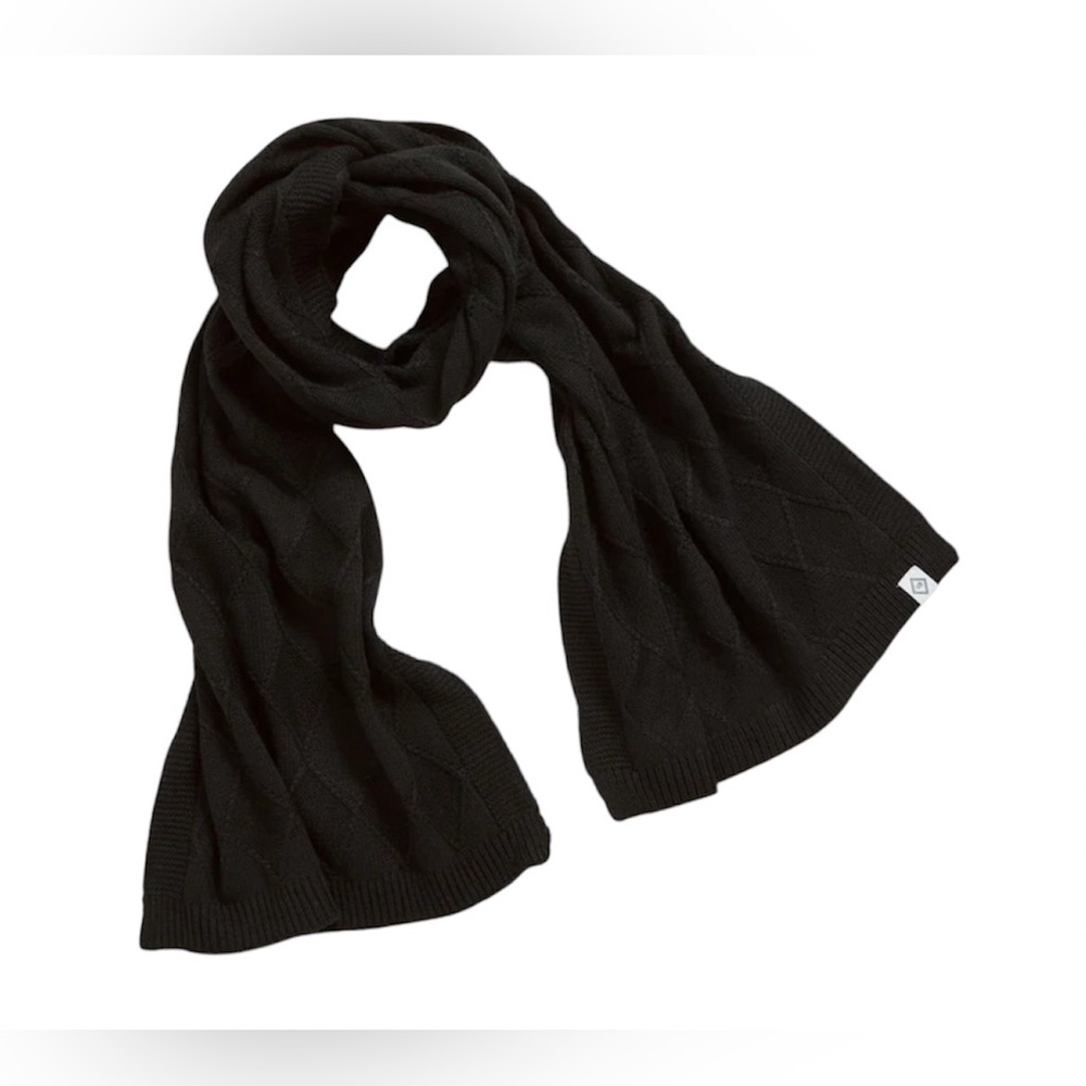 Vera Bradley Knit Scarf in Black